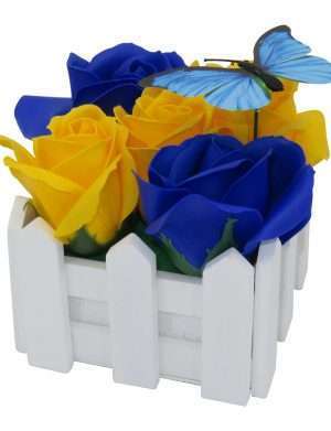 Aranjament cu 5 flori de sapun, albastru & galben – ILIF202027