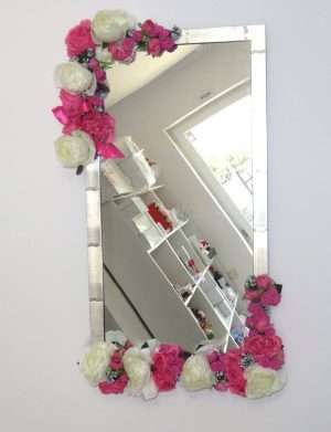 Oglinda miresei lucrata cu flori de matase – PRIF306024