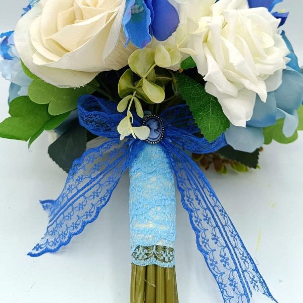 Buchet mireasanasa cu flori de matase, alb albastru FEIS309006 (3)