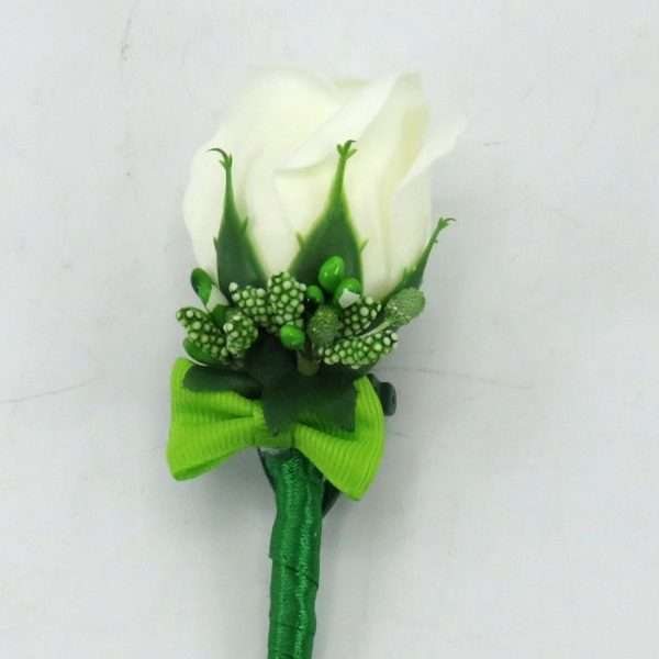 Cocarda de pus in piept cu trandafir de sapun, alb&verde ILIF403031 (5)