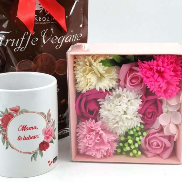 Set cadou pentru Mama cana, aranjament floral si ciocolata ILIF402017 (4)