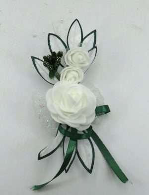Cocarda de pus in piept cu flori de spuma, verde – ILIF404023
