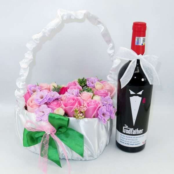 Cadou Cerere Nasi Cununie sticla vin personalizata & cos cu flori ILIF402010 (4)