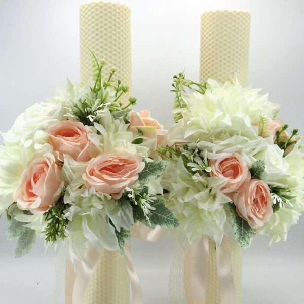 Lumanare nunta din ceara naturala cu flori de matase, piersiciu&alb ILIF403008 (1)