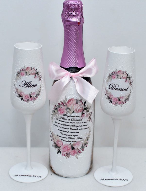 Set cadou pentru nasi, sticla vin spumant si pahare decorate manual FEIS207003