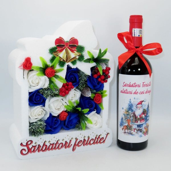 Set cadou Craciun, aranjament floral si sticla vin Sarbatori Fericite ILIF311049 (2)
