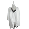 Set 3 piese cu halat si pijamale satinate pentru mireasa alb cu dantela AGB303001 1