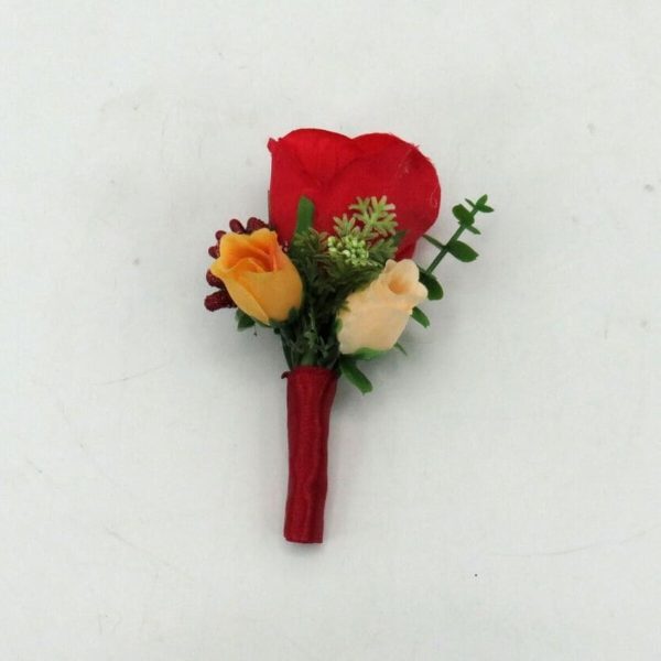 Cocarda de pus in piept cu flori de matase si stamine – ILIF311010 (2)