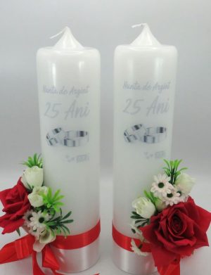 Lumanare nunta aniversare 25 ani, decorata cu flori de matase, rosu-alb – PRIF311030
