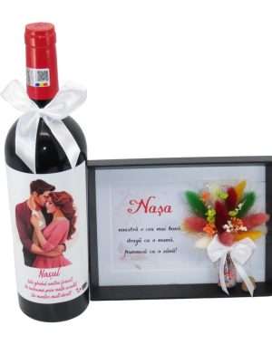 Set cadou Nasi Cununie – sticla vin personalizata & tablou cu flori uscate – ILIF404020