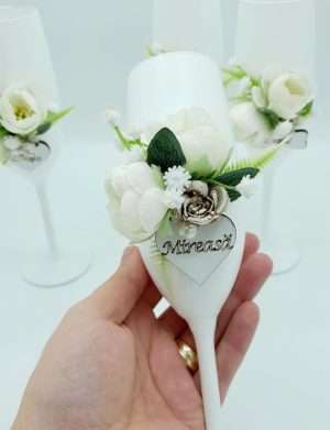 Set 6 pahare nunta pentru miri & nasi, model deosebit cu flori de matase – FEIS404001