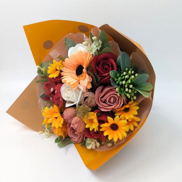 Buchet cadou cu flori de sapun, Toamna 3, galben grena – DSPH310021 (2)