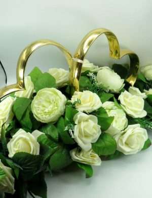 Decor masina pentru nunta, inimioare decorate cu flori de spuma si matase – ILIF405004