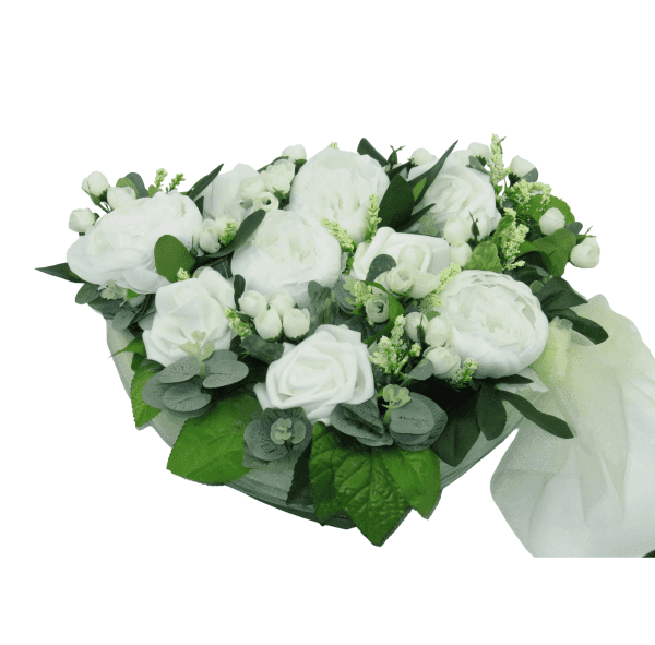 Decor masina pentru nunta inima decorata cu bujori si trandafiri verde alb ILIF306002 1