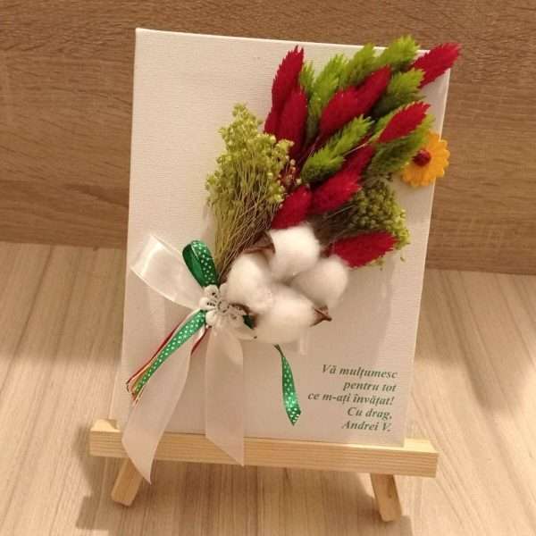 Mini tablou cu stativ pentru cadre didactice cu flori uscate si mesaj verde rosu ILIF303051 7
