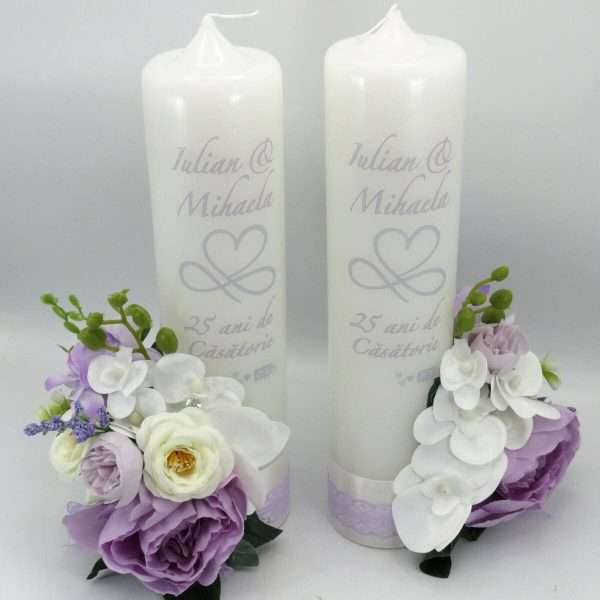 Lumanare Nunta de Argint, model personalizat, decor cu flori de matase & silicon, lila alb ILIF404018 (2)