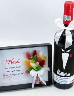 Cadou Cerere Nasi Cununie, The Godfather – sticla vin personalizata & tablou cu flori uscate – ILIF404019