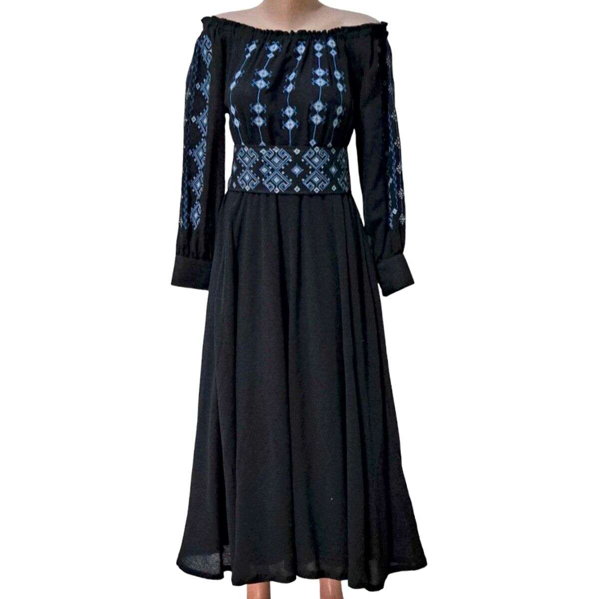 Rochie dama, lunga din bumbac 100% de calitate superioara, brodata cu motive traditionale, negru albastru LLDJ403011
