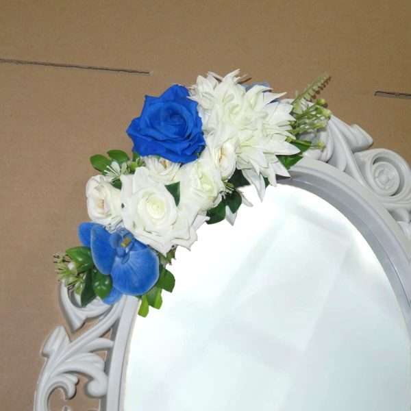Oglinda miresei, forma ovala in stil victorian, lucrata cu flori de matase, model alb albastru ILIF405012 (2)