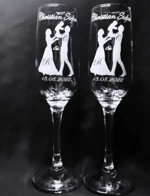 Set 2 pahare nunta-botez, personalizate prin gravura, din Sticla – KLTM210022