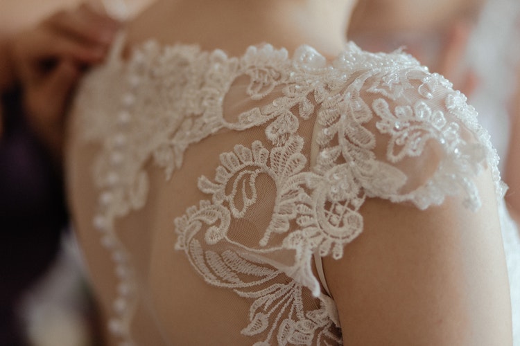 Cum pastrezi rochia de mireasa dupa nunta 3