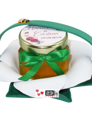 Marturii dulci cu miere, model handmade Zumzet dulce – verde alb, borcan 50 gr – DSBC1683
