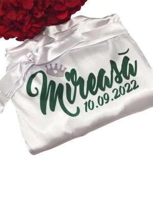 Halat satin premium, personalizat alb si verde, Mireasa – ACD201029