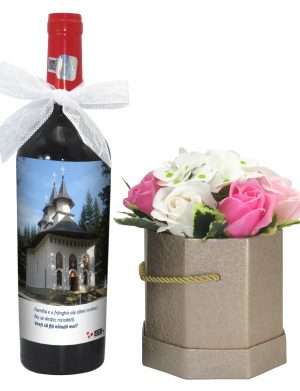 Cadou Cerere Nasi Botez- sticla vin personalizata & aranjament flori, ILIF203072