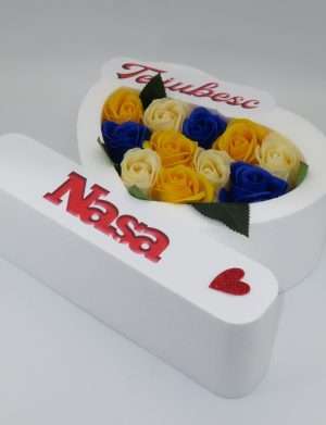 Aranjament cadou pentru nasa, cu trandafiri de sapun – ILIF203005