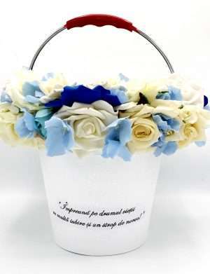 Galeata miresei personalizata si decorata cu flori de matase – FEIS203020