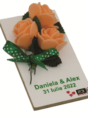 Marturie nunta cu magnet, personalizata si decorata cu flori, model 1 – ILIF203059