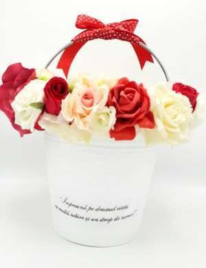 Galeata miresei personalizata si decorata cu flori de matase 2 – FEIS204001