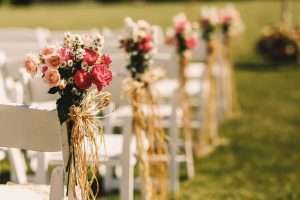 Read more about the article Aranjamente florale nunta: sfaturi și idei pentru un decor de vis