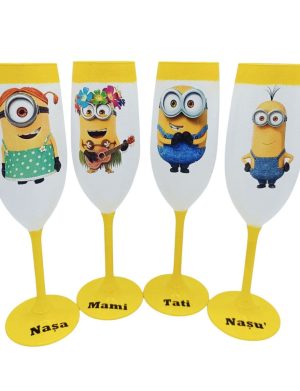 Set 4 pahare pentru parinti si nasi botez, Minioni – FEIS205011