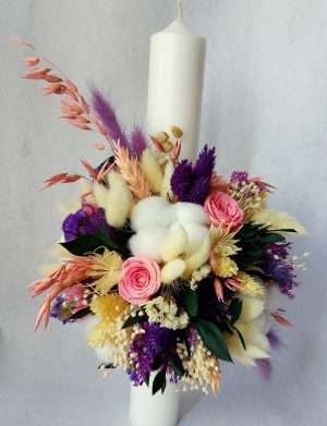 Lumanare botez/nunta cu trandafiri criogenati, alba, flori roz/mov – AMB207004