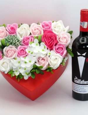 Cadou Cerere Nasi Cununie, The Godfather – sticla vin personalizata & aranjament flori, ILIF207025