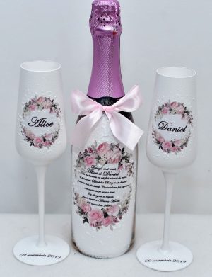 Set cadou pentru nasi, sticla vin spumant si pahare decorate manual – FEIS207003