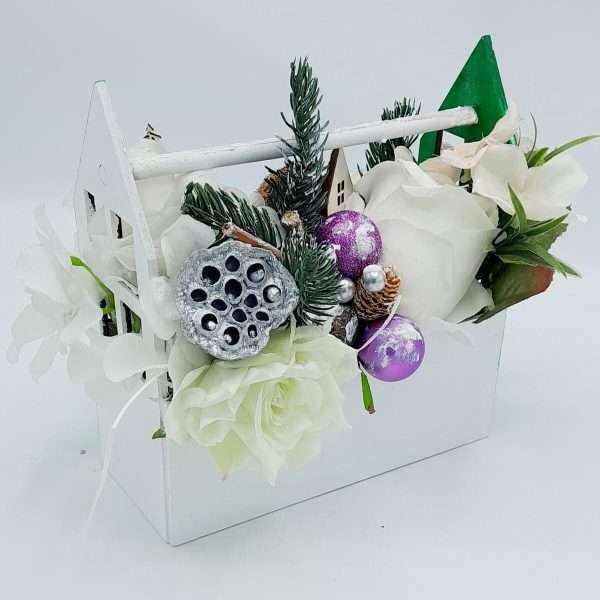 Aranjament floral de Craciun verde alb – FEIS210008 3