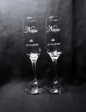 Set 2 pahare nunta, personalizate prin gravura, pentru Nasi, din Sticla – KLTM210018