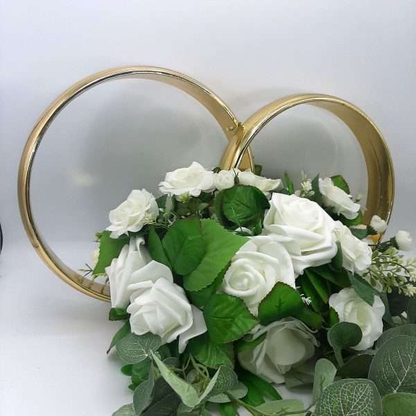Decor masina pentru nunta verighete decorate cu flori albe de matase ILIF301010 3