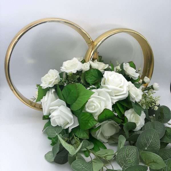 Decor masina pentru nunta verighete decorate cu flori albe de matase ILIF301010 4