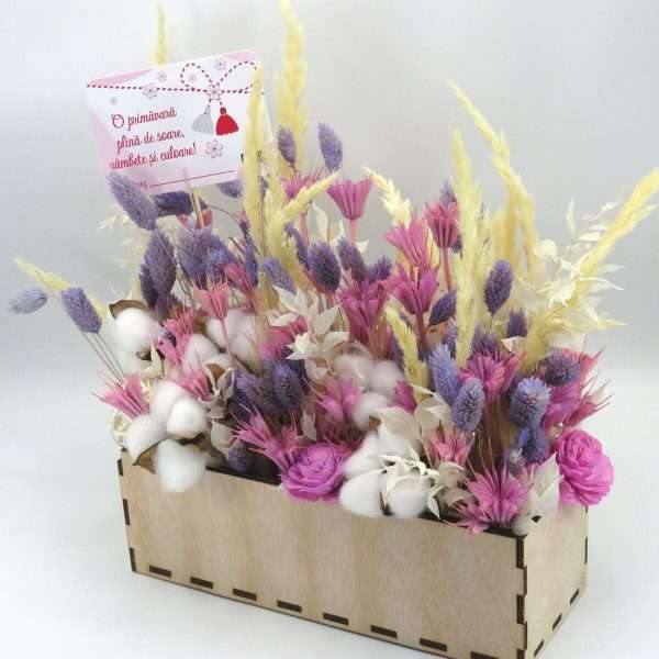 Aranjament cadou cu flori naturale uscate in cutie de lemn ILIF302023 7
