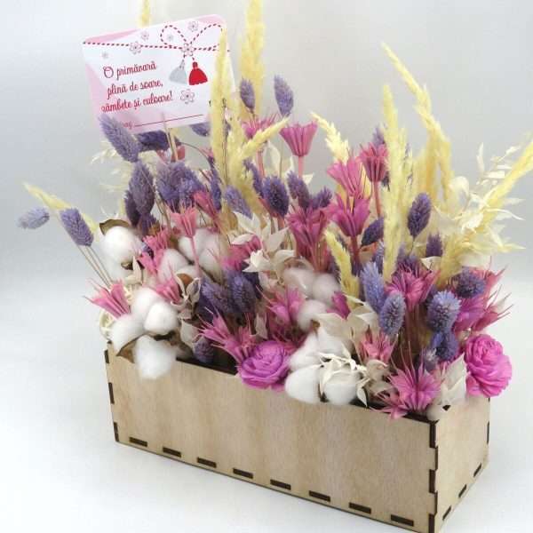 Aranjament cadou cu flori naturale uscate in cutie de lemn ILIF302023 8