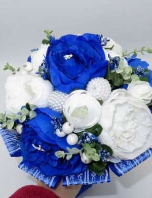Buchet mireasa/nasa cu flori de matase, alb&albastru – ILIF302004