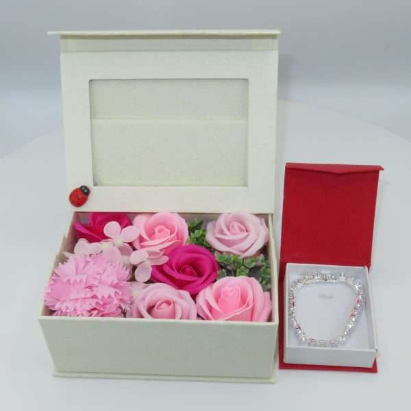 Set cadou cu aranjament floral bijuterii ILIF302046 1