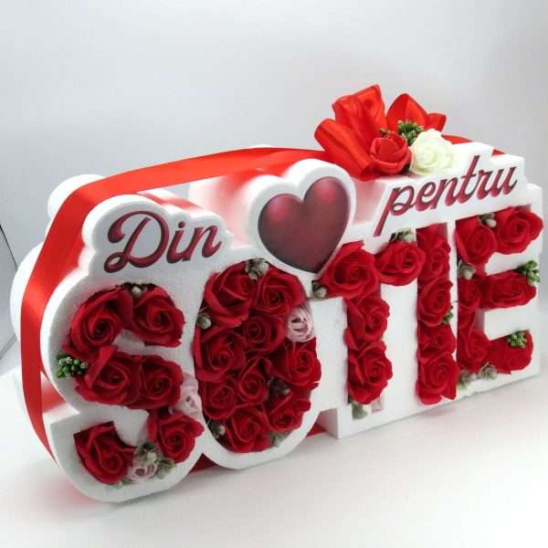 Aranjament cadou cu flori de sapun Din inima pentru sotie trandafiri rosii ILIF303022 4