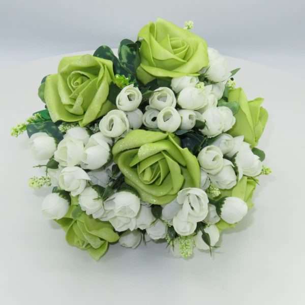Buchet domnisoara de onoare flori spumamatase alb verde ILIF303055 4