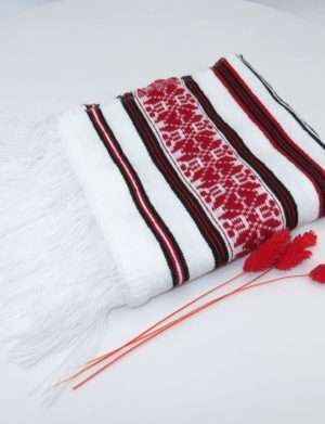 Prosop traditional pentru stersul mainilor, alb- rosu cu franjuri albi, 75x36cm – ILIF303068