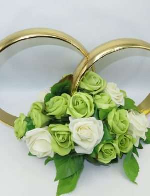Decor masina pentru nunta, verighete decorate cu flori, verde-alb – ILIF304010