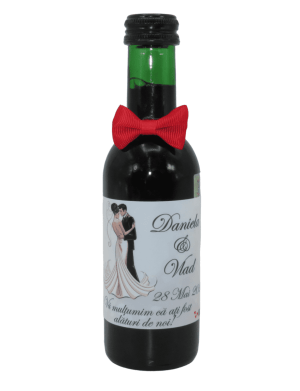 Marturie nunta, Sticluta de Vin personalizata, fundita rosie – ILIF305002